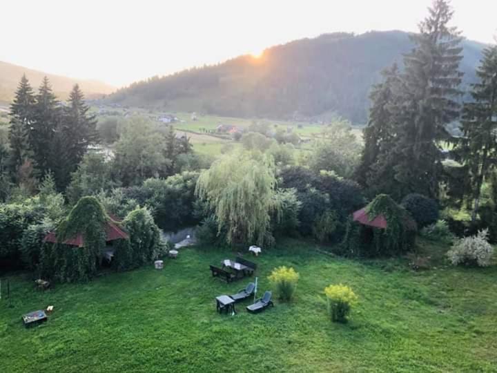 Pensiunea Valurile Bistritei Vatra Dornei Exterior photo